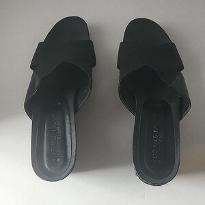 Donald J. Pliner Bosna Vintage Made On the Beaches Wedge 8.5 M